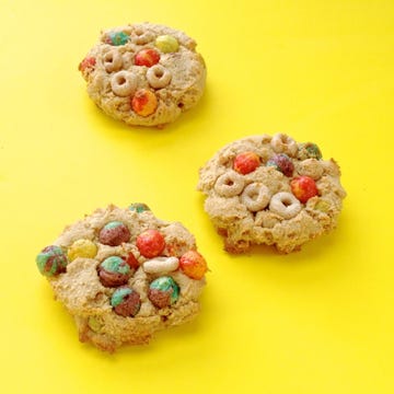 <div class="imageContent">
<p>Milk and cookies for breakfast sounds like a winning combo to us, especially when it's these cereal-loaded dippers. Stick with high-fiber, crunchy picks for the best texture and nutrition benefits — or use something playful and colorful for a fun twist.</p>
<p><em>MAKES: 2 dozen</em></p>
<p>• 2 cups whole-wheat pastry flour<br /> • 1 teaspoon baking powder<br /> • 1/4 teaspoon baking soda<br /> • 1/4 teaspoon salt<br /> • 4 tablespoons butter, at room temperature<br /> • 1/2 cup packed light-brown sugar<br /> • 1 large egg<br /> • 2 teaspoon vanilla extract<br /> • 3/4 cup plain or vanilla 0% Greek yogurt<br /> • 1 cup favorite cereal<br /> • Milk, for dipping</p>
<p>1. Preheat oven to 350 degrees F.<br /> 2. In large bowl, whisk flour, baking powder, baking soda and salt.<br /> 3. Beat butter and brown sugar with mixer on medium 2 minutes, or until light and fluffy. Beat in egg until combined, scraping down bowl as needed. Beat in vanilla and Greek yogurt until smooth. Turn off mixer. Add dry ingredients, then mix on medium-low speed until just combined.<br /> 4. Scoop rounded tablespoonfuls dough onto parchment-lined cookie sheets. Bake 10 to 15 minutes, or until golden. Transfer to wire racks to cool. Serve with milk for dipping.</p>
</div>