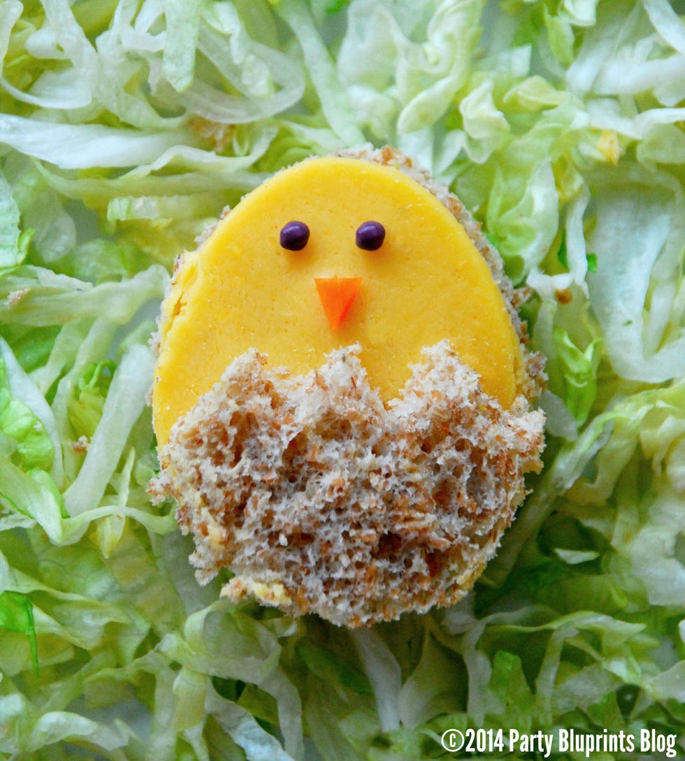 <p>These mini cheese sandwiches are fantastic appetizers for filling the bellies of the younger set at your spring celebrations.</p>
<p><a href="http://www.partybluprintsblog.com/4-the-kids/chick-sandwiches-easter-spring-celebrations/" target="_blank"><strong>Click for the recipe.</strong></a></p>