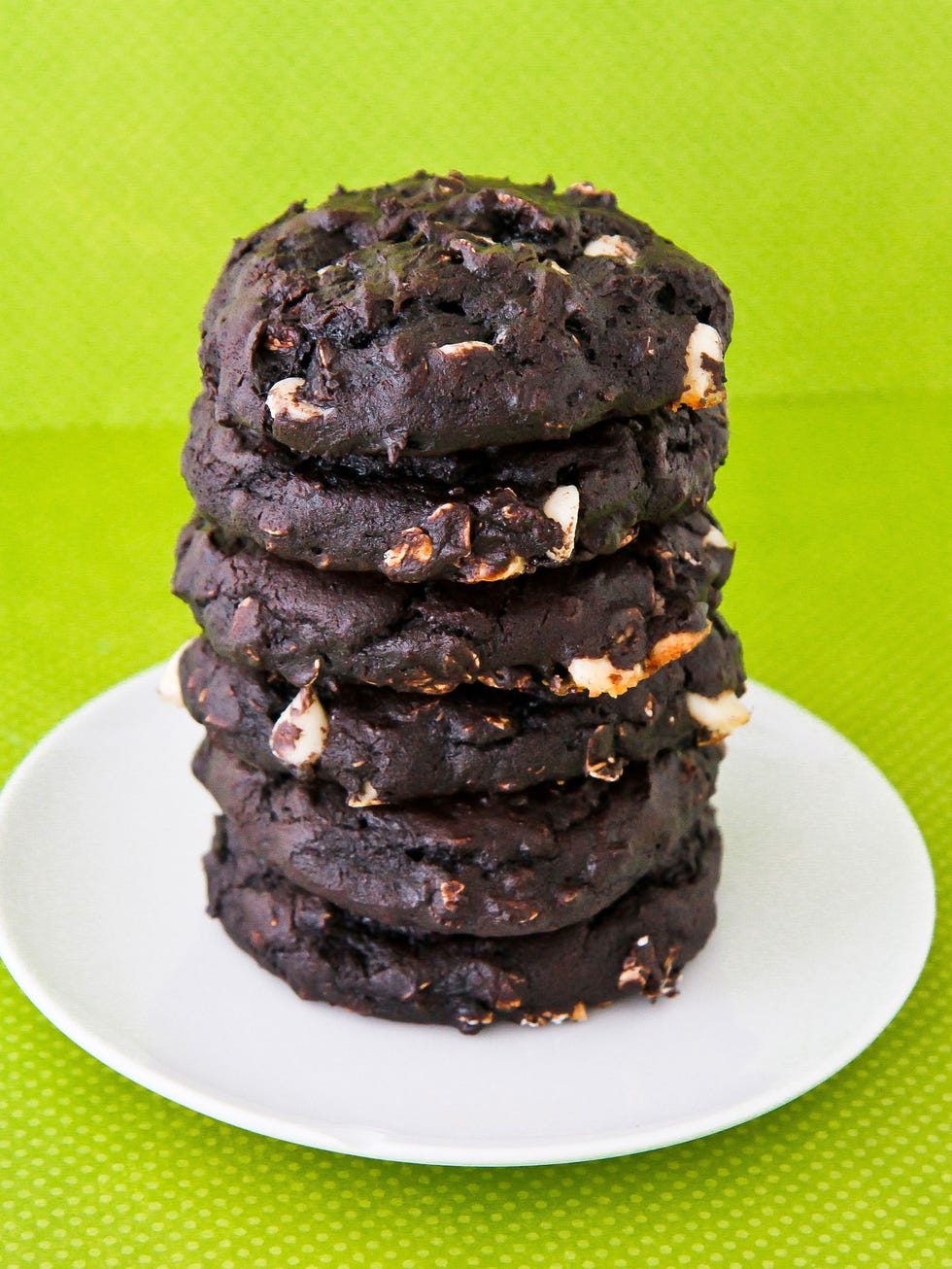 <p>Chocoholics, rejoice! We have found your ultimate first meal—and it's loaded with whole grains, protein, calcium, and potassium from healthy ingredients like Greek yogurt and bananas.</p> <p><strong>Get the recipe at <a href="http://www.lovefromtheoven.com/2013/05/25/chewy-chocolatey-breakfast-cookies/">Love From The Oven</a>.</strong></p>