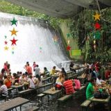 Restaurants in Strange Locations
