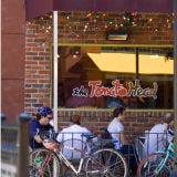I-40, Tennessee <p><b>Pit Stop:</b> <a href="http://www.thetomatohead.com/index.html" target="_blank">The Tomato Head</a>, 12 Market Square, Knoxville, TN, (865) 637-4067</p><br /><p>Take a detour on your way to Nashville for Knoxville's The Tomato Head. They offer over 14 different kinds of fresh-out-of-the-oven pizzas by the slice or as a 9-inch or 14-inch pies, plus burritos, quesadillas, crispy salads, and deluxe sandwiches. And their <a href="http://gogonow.org/recipes/cooking-recipes/best-grilled-cheese-sandwich-recipes%22 target="_blank"><b>grilled cheese</b></a> is no slacker: A combo of Fontina, Monterrey Jack, Parmesan, sharp Cheddar — all pressed until oozing out the sides.</p><p><b>Road Tip:</b> On the way back home, hit them up again for their Sunday brunch! </p>