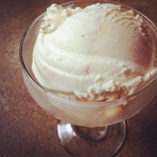 Food, Ingredient, Dessert, Cuisine, Sweetness, Dairy, Frozen dessert, Cream, Recipe, Whipped cream, 