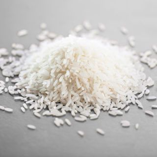 A medium grain developed in California in the 1950s; the variety is no longer grown, but many brands use "calrose" as a generic name for their medium-grain rice. It's easier to work with than sushi rice as it's not as clingy.