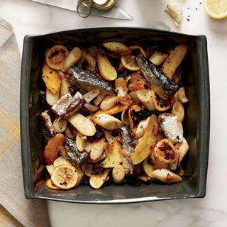 <p>This one-pan supper combines a number of standard shelf-stable pantry staples, like sun-dried tomatoes, tinned sardines, and hearts of palm, in a delicious all-in-one meal.</p>
<p><b>Recipe: <a href="http://gogonow.org/recipefinder/mixed-pantry-pan-roast-recipe-fw0113%22%3EMixed Pantry Pan Roast</a></b></p>