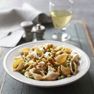<p>A substantial vegetarian dish, this pasta showcases the winning combination of goat cheese and walnuts, which provide protein and healthy omega-3s.</p>
<p><b>Recipe: <a href="lish.com/recipefinder/whole-grain-shells-goat-cheese-walnuts-recipe-ghk0311">Whole-Grain Shells with Goat Cheese and Walnuts</a></b></p>