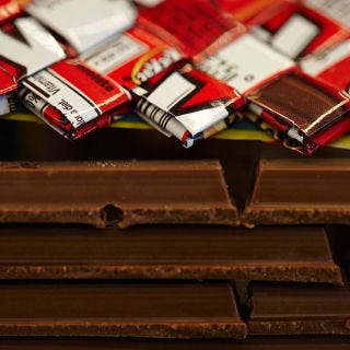 <p>Just like they did for the chicken coop, the bunnies wove a Kit Kat wrapper roof for their Kit Kat chocolate cabin to keep it cozy and warm even in rainy weather.</p>