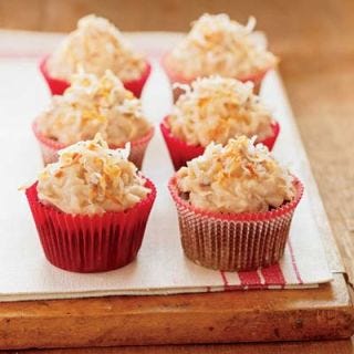<p>If you love chocolate cupcakes but worry about your health, try making these sweets. They're a lower-fat version of the indulgent treat.</p><br /><p><b>Recipe:</b> <a href="/recipefinder/german-chocolate-cupcakes"><b>German Chocolate Cupcakes</b></a></p>