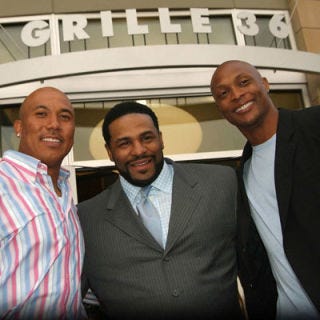 <p><b>Restaurant:</b> <a href="http://www.jeromebettisgrille36.com/" target="_blank">Jerome Bettis Grille 36</a>, Pittsburgh, PA</p><br />
<p>If you're going to <a href="http://gogonow.org/cooking-shows/food-tv/super-bowl-sunday-recipes-nfl%22 target="_blank">Jerome Bettis'</a> eatery, don't expect your typical sports bar grub. Instead the inventive menu trots the globe from Mexico to Japan. Yet Bettis' go-to dish is an American burger, battered and deep-fried. Second to the burger, Bettis prefers the grilled skirt steak chimichurri with fried plantains.</p><br />
<p><b>Try this recipe:</b>  
<a href="http://gogonow.org/recipefinder/grilled-skirt-steaks-two-chimichurris%22 target="_blank"><b>Grilled Skirt Steak with Two Chimichurris</b></a></p>