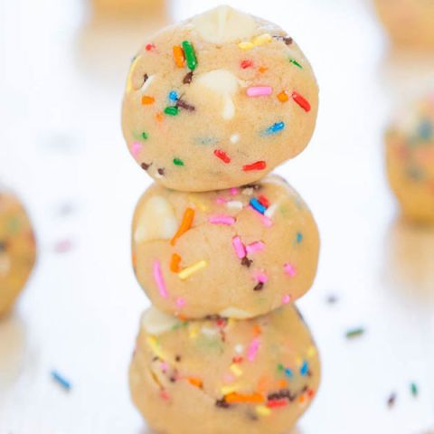 <p> </p> <p><strong>Get the recipe from <a href="http://www.averiecooks.com/2014/08/funfetti-cookie-dough-balls.html" target="_blank">Averie Cooks</a>.</strong></p>