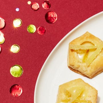 9 Festive (& Easy!) Cocktail Bites