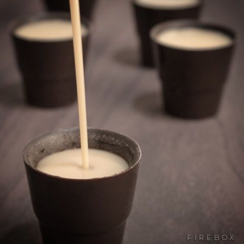 Featured image of post Steps to Prepare Chocolate Shot Glasses With Alcohol