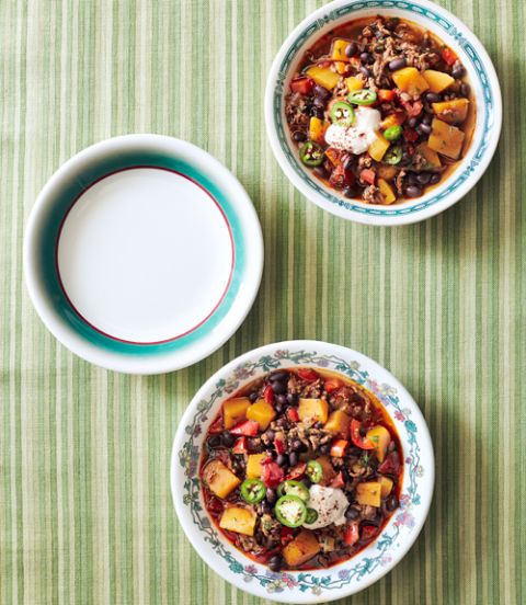 pumpkin  bee and black bean chili