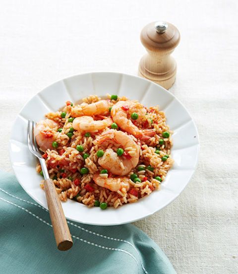 <p>This simple shrimp dish boasts big Spanish-inspired flavor but comes together quickly in just one pot.</p>  <p><strong>Recipe:</strong> <a href="http://www.delish.com/recipefinder/easy-shrimp-paella-recipe-ghk0813" target="_blank"><strong>Easy Shrimp Paella</strong></a></p>  