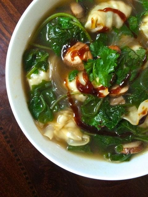 <p>Sometimes you just don't have the time (or energy) to make your soup and dumplings from scratch. Don't order takeout! Make this soup that is sure to hit the spot in just five minutes.</p>
<p><strong>Get the recipe from <a href="http://thelemonbowl.com/2013/11/5-minute-wonton-soup-recipe.html" target="_blank">The Lemon Bowl</a>.</strong></p>