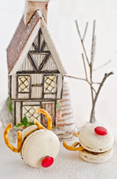 <p><br /><strong>Get the recipe from <a href="http://www.mykeuken.com/2011/12/gingerbread-macarons.html" target="_blank">From My Lemony Kitchen</a>.</strong></p>
