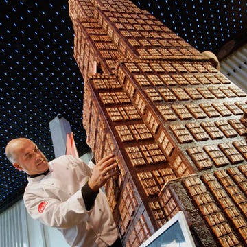 Pastry Chef Alain Roby created a 20-foot 8-inch replica of Rockefeller Center, the Empire State Building, and the Chrysler Building.