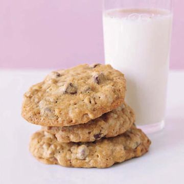 <p>Boasting multifaceted texture (thanks to rolled oats and Grape Nuts cereal) and deep, rich chocolate chips, these crispy cookies will win converts in your household.</p><p><b>Recipe: <a href="/recipefinder/chocolate-chip-cookies-desserts" target="_blank">Chocolate Chip Cookies</a> </b></p>