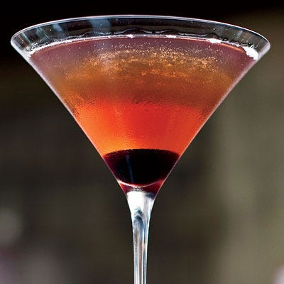 <p>This is the classic Manhattan cocktail made with rye whiskey, sweet vermouth, and Angostura bitters.</p><b>Recipe: <a href="/recipefinder/manhattan-recipe" target="_blank">Manhattan</a></b>
