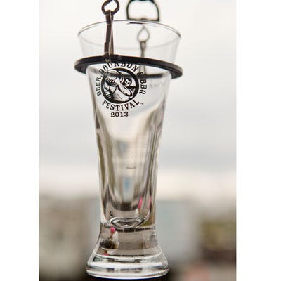 Glass, Drinkware, Drink, Beer glass, Pint glass, Tableware, Barware, Tumbler, Highball glass, 