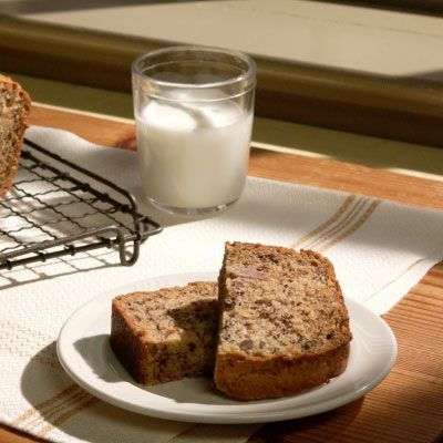 <p>The batter for this easy-to-bake banana bread is enriched with the addition of sour cream.</p>
<p><strong>Recipe:</strong> <a href="http://www.delish.com/recipefinder/banana-bread-recipe-mslo0612" target="_blank"><strong>Banana Bread</strong></a></p>
