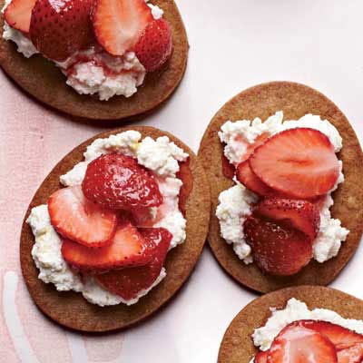 Strawberry-Ricotta Tartlets