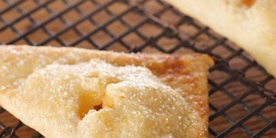 54f640e29d118_-_fruit-filled-hand-pies-recipe-mslo0611-xl