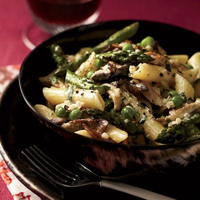 Penne with Asparagus, Peas, Mushrooms, and Cream