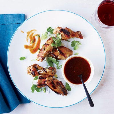 Chicken Wings with Molasses Barbecue Sauce