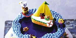 <p>This cute natuically-themed cake is the perfect end to a beachy summer party or special meal. </p><p><b>Recipe:</b> <a href="/recipefinder/ship-ahoy-cake-122112"><b>Ship Ahoy Cake</b></a></p>