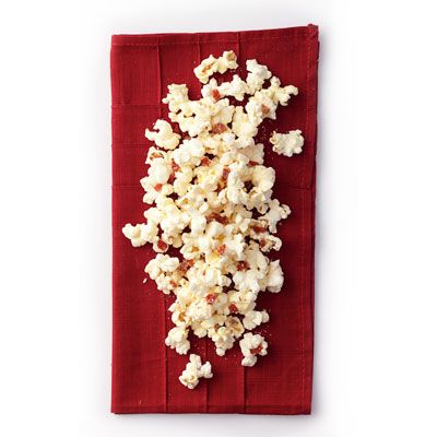 <p>This quick and easy popcorn recipe — which calls for basic Italian ingredients like Parmesan, sun-dried tomatoes, and oregano — is a tasty snack that even the picky eaters in your home will savor.</p>
<p><strong>Recipe:</strong> <a href="../../../recipefinder/pizza-popcorn-recipe-opr0911" target="_blank"><strong>Pizza Popcorn</strong></a></p>