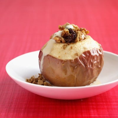 <p>Rome Beauties are bright red and medium-large, with a tender, slightly sweet flesh. They are a good choice for baking because they hold their shape well.</p><br /><p><b>Recipe:</b> <a href="/recipefinder/baked-apples-dried-cherries-maple-syrup-recipe-mslo0212"><b>Baked Apples with Dried Cherries and Maple Syrup</b></a></p>