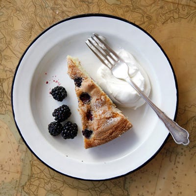 Buttermilk Cake with Blackberries