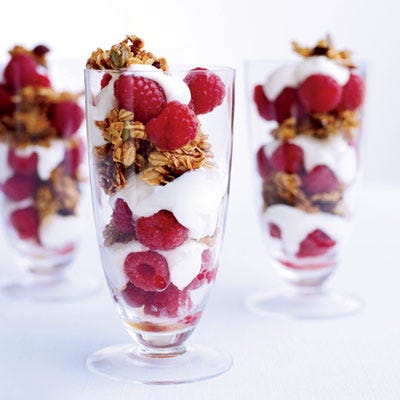 <p>Lose weight with this satisfying low-fat breakfast option.</p><p><b>Recipe: </b><a href="/recipefinder/granola-yogurt-parfait-ghk0208"><b>Granola-Yogurt Parfait</b></a></p>