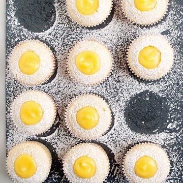 Adorable filled cupcakes might seem like a project best left to the professionals, but let me reassure you that they're not; the requisite technique is actually quite easy to master (with a little guidance, of course). Follow along with this step-by-step guide and you'll be piping eye-catching filling into your favorite petite treats in next to no time.