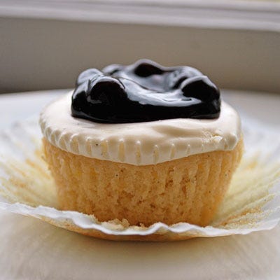 Blueberry Yogurt Cupcakes