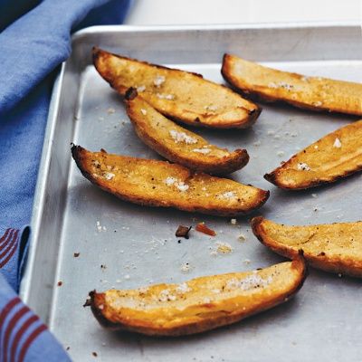 <p>Crisp potato skins are easy to make and great for casual dinner parties or mid-week meals. Save the inside of the potato to thicken soups.</p>
<p><strong>Recipe:</strong> <a href="http://www.delish.com/recipefinder/crisp-potato-skins-recipe-mslo0313" target="_blank"><strong>Crisp Potato Skins</strong></a></p>
