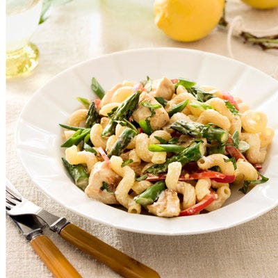 Chicken Pasta Primavera <p>Get your greens with this easy, springy, and veggie-packed pasta idea.</p><p><b>Recipe: </b><a href="/recipefinder/chicken-pasta-primavera-recipe" target="_blank"><b>Chicken Pasta Primavera</b></a></p>