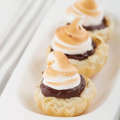 S'mores Puff Pastry Mini Tarts