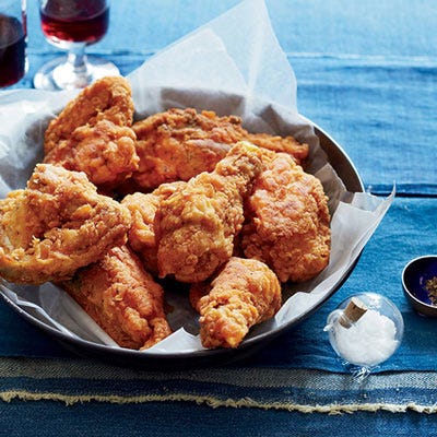 <p>This fried chicken  is a no-fail, no-fuss version of classic fried chicken with a perfectly crunchy seasoned crust (the trick is the cornstarch) and juicy meat.</p><p><strong>Recipe:</strong> <a href="http://gogonow.org/recipefinder/ultimate-southern-fried-chicken-recipe-fw1013%22%3E%3Cstrong%3EThe Ultimate Southern Fried Chicken</strong></a></p>
