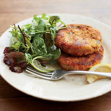 <p>Mashed potatoes and chicken make a fantastic patty, especially when they're breaded and pan-fried until crisp.</p> <p><strong>Recipe:</strong> <a href="http://gogonow.org/recipefinder/crispy-chicken-croquettes-recipe-fw1013%22%3E%3Cstrong%3ECrispy Chicken Croquettes</strong></a></p>
