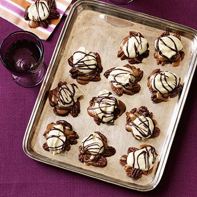 <p>These tempting turtle candies are super-simple to put together—which is a good thing, because they're going to go fast!</p>
<p><b>Recipe: <a href="http://gogonow.org/recipefinder/pecan-caramel-candies-recipe-wdy1213%22%3EPecan Caramel Candies</a></b></p>