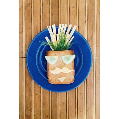 <p>What do you get when you expertly arrange cucumbers, pickles, toast, and cheese? Why, a food dude.</p>