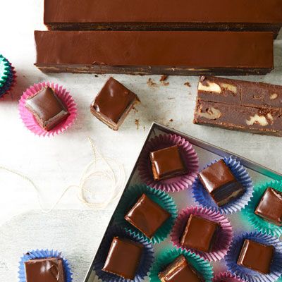 <p>Tiny bites of rich chocolate cake covered in a luscious chocolate ganache make an elegant, party-perfect dessert at any time of year.</p>
<p><strong>Recipe:</strong> <a href="http://www.delish.com/recipefinder/chocolate-decadent-bites-recipe-opr1212"><strong>Chocolate Decadent Bites</strong></a></p>