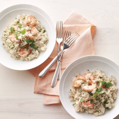 <p>Creamy rice with shrimp and a hint of garlic and Parmesan cheese makes the perfect, easy, weeknight meal. To make it vegetarian, swap vegetable broth for the chicken broth and replace the shrimp with roasted vegetables like mushrooms or cherry tomatoes. </p>
<p><strong>Recipe: <a href="http://gogonow.org/recipefinder/shrimp-herb-risotto-recipe-mslo0214%22 target="_blank">Shrimp-and-Herb Risotto</a></strong></p>