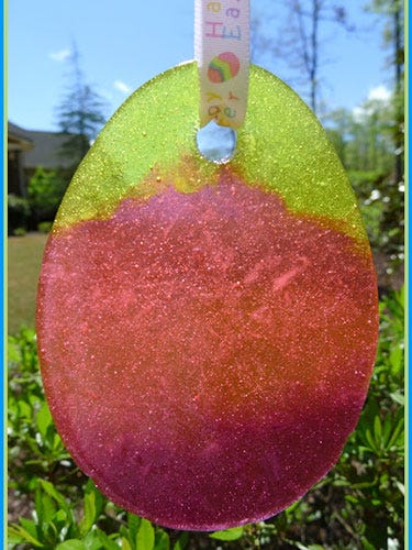Don’t let Christmas have all the ornament fun. These Easter decorations are so egg-cellent, you wouldn’t know they’re made of candy! Hang them near windows so the sun can illuminate them.
<br /><br />
Get the instructions at <a href="http://www.sugartown-sweets.blogspot.com/2012/03/jolly-ranchers-stained-glass-easter-egg.html" target="_blank">Sugartown Sweets</a>