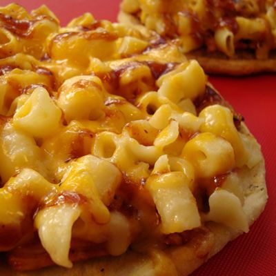 <p>This isn't so much of a recipe — it's an idea. A very naughty, indulgent, crazy, yummy idea.</p>
<p><b>Recipe: <a href="http://www.delish.com/recipefinder/bbq-chicken-mac-cheese-pizza-recipe-del0711">BBQ Chicken Mac n' Cheese Pizza</a></b></p>