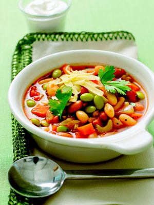<p>With our freeze-now, serve-later dishes, you can give your family a comfy meal on even the busiest weeknight. Edamame beans offer the heart-healthy benefits of soy and a fresh flavor that enlivens our Three-Bean Chili.</p>

<p><b>Recipe: <a
href="http://gogonow.org/recipefinder/three-bean-vegetables-chili-ghk0308%22%3E Three-Bean Vegetable Chili</a></b></p>