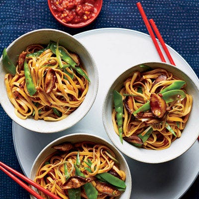 Lo Mein with Mushrooms and Snow Peas
