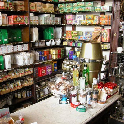 <p>'t Zonnetje has been selling tea, coffee and spices (<i>thee, koffie en kruiden</i>) to the people of Amsterdam since 1642. Showcasing antique wares and an extensive tea selection, this charming retail shop features an upstairs salon serving accompaniments like Jodenkoeken (a traditional Dutch shortbread) and English marmalade. <a href="http://www.t-zonnetje.nl/" target="_blank">t-zonnetje.nl</a></p>