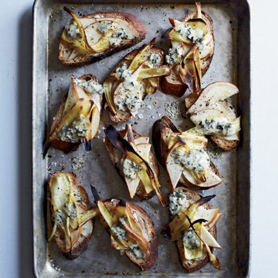 <p>Pears and parsnips create an unusual sweet-savory topping for Julianne Jones's French-style, open-face sandwiches called tartines. Toasted briefly under the broiler, the tartines are best eaten hot, while the parsnips are still crisp and the Fourme d'Ambert (a mild blue cheese) is gooey.</p><p><br/><strong>Recipe:</strong> <a href="http://gogonow.org/recipefinder/pear-parsnip-fourme-dambert-tartines-recipe-fw1112%22%3E%3Cstrong%3EPear, Parsnip, and Fourme d'Ambert Tartines</strong></a></p>